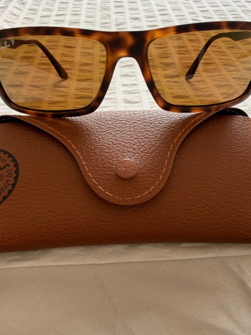New! Ray-Ban Polarized Rectangle Sporty Sunglasses in tortoiseshell brown - Picture 3 of 16